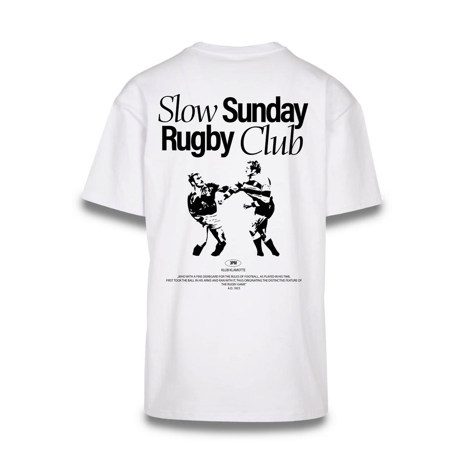 Mockup der Rückenansicht des weißen Slow Sunday Rugby Club Tee