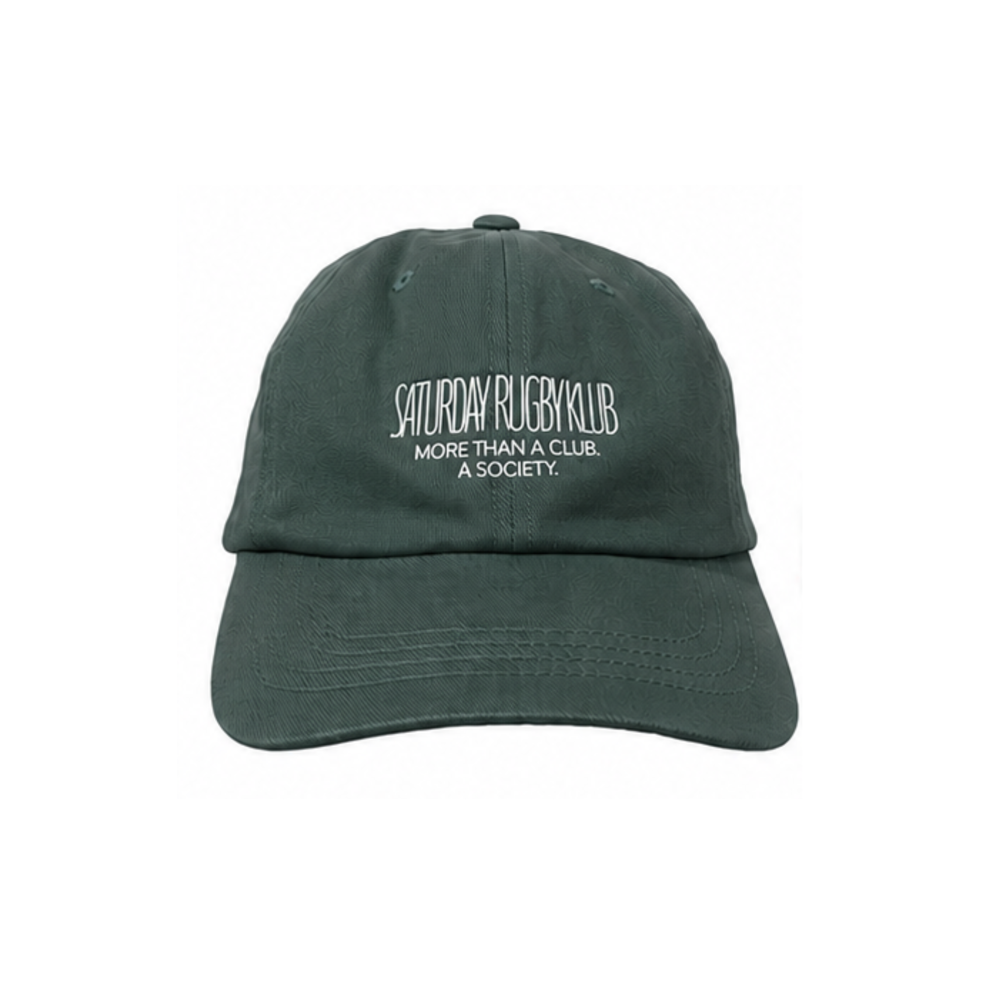 Mockup der Vorderansicht der gruen  Saturday Rugby Klub Cap mit weißer Stickerei auf der Vorderseite